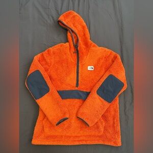 The North Face Campshire Pullover Hoodie
